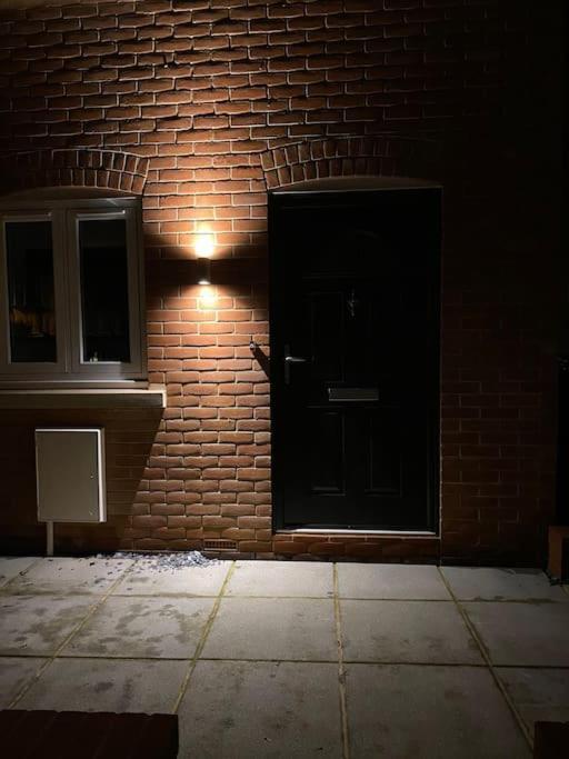New Studio Apartment - Minutes Walk To Cathedral Salisbury Exterior foto