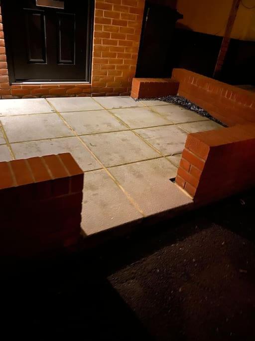 New Studio Apartment - Minutes Walk To Cathedral Salisbury Exterior foto